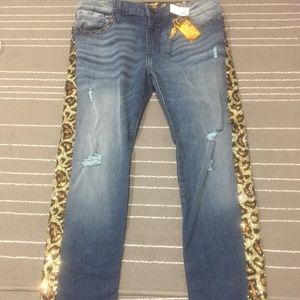 SKINNY JEAN W/ LEOPARD SEQUENCE AND CRYSTALS